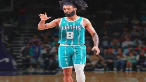 拜仁对阵圣保利预热：防线堪忧，拜仁领先6分领跑