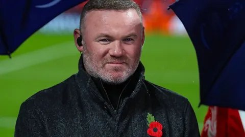 维尔茨帽子戏法助力勒沃库森5-0横扫不来梅，夺得德甲冠军首冠